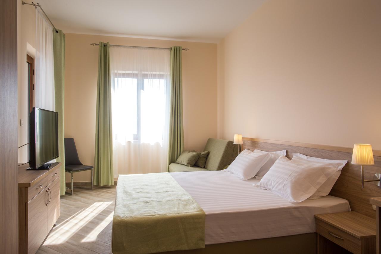 ApartHotel Belvedere Residence Becici Budva Szoba fotó